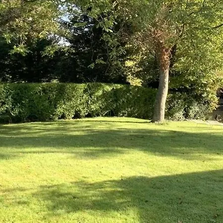 Дом отдыха New With Fireplace And Hot Tub