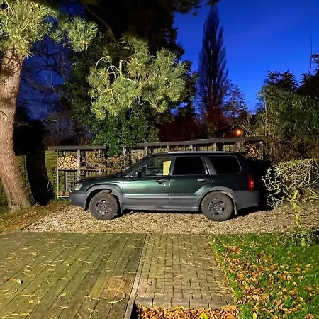 Дом отдыха New With Fireplace And Hot Tub