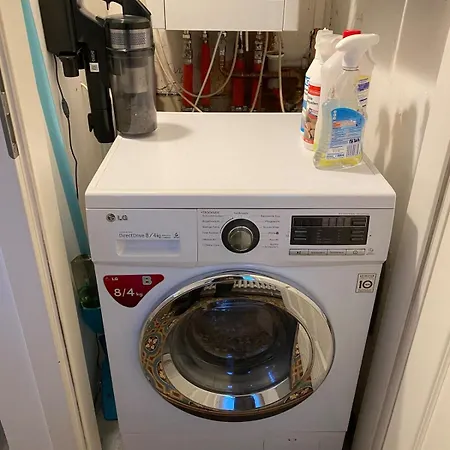 New With Fireplace And Hot Tub