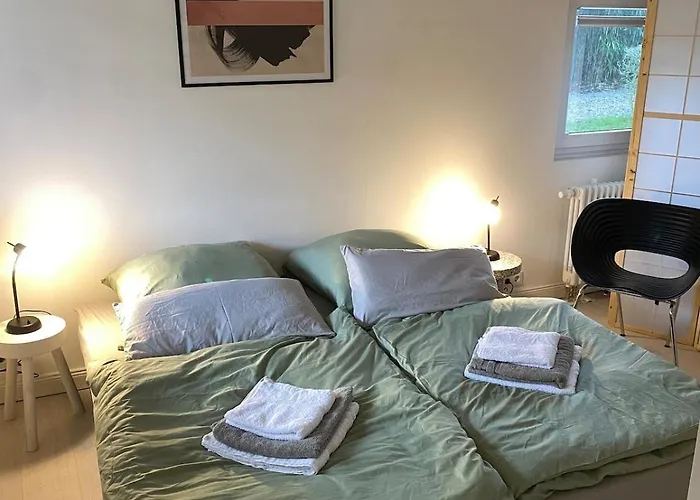 New With Fireplace And Hot Tub