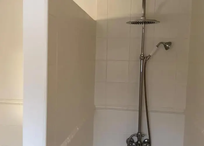 New With Fireplace And Hot Tub Krefeld