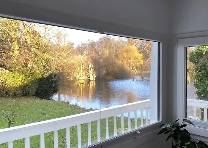 New With Fireplace And Hot Tub Krefeld